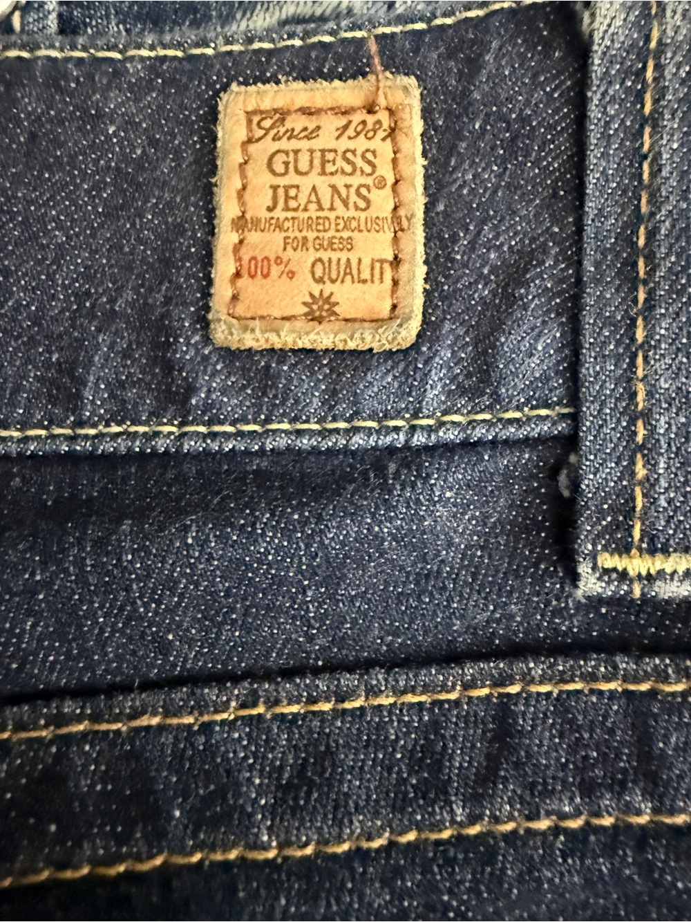 Guess Bootcut Stretch Dark Indigo Flare Jeans Pockets Sz 29 | EUC - Picture 6 of 10